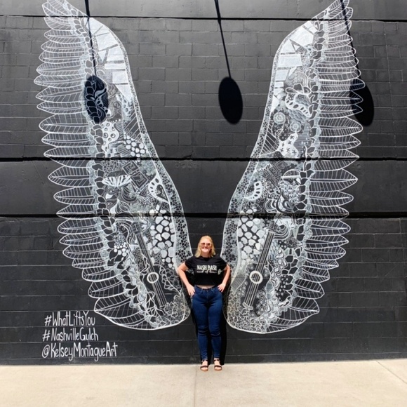 Meet your Posher, Jenny - Picture 6 of 7